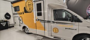 goudroute bedrijfsauto belettering wrap